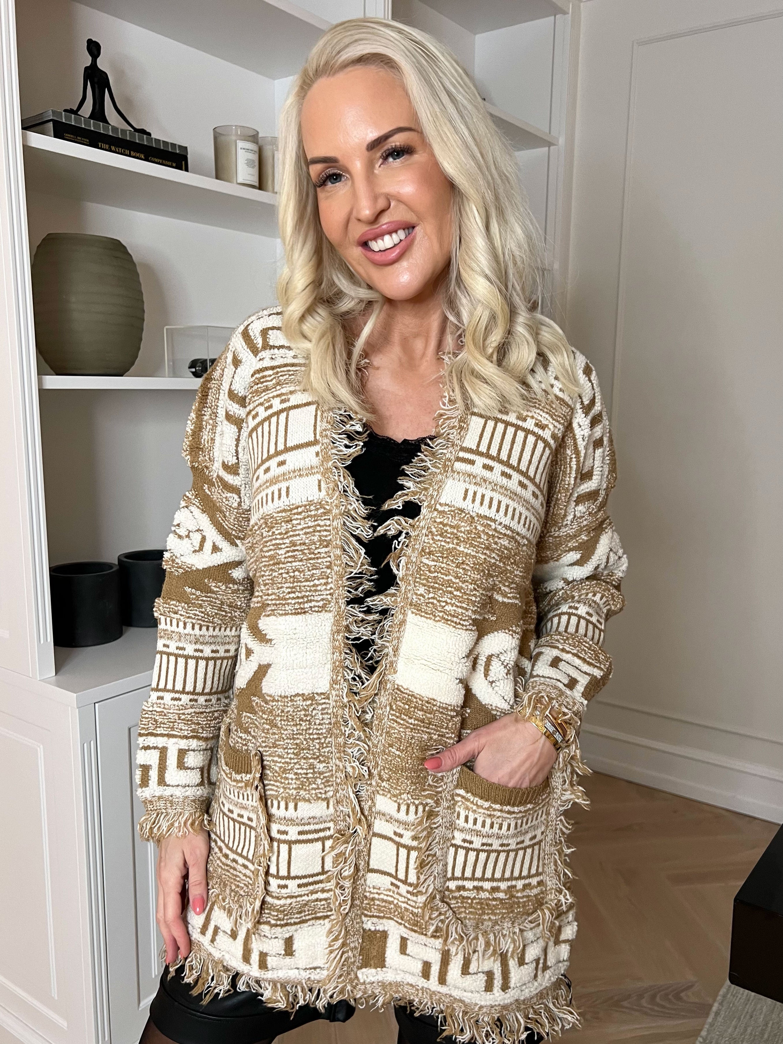 Sannie - Blød cardigan med flot mønster